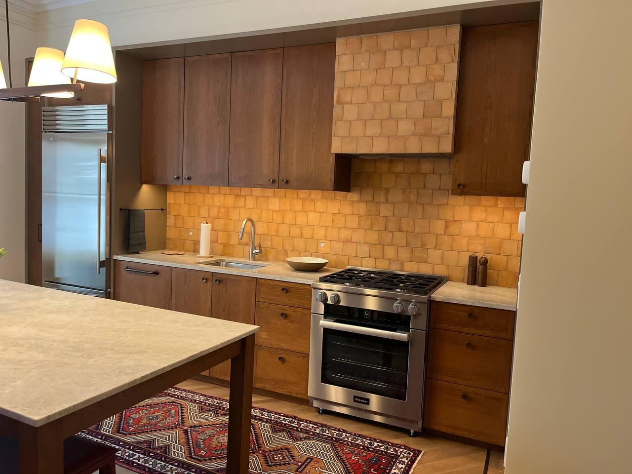 Custom Kitchen Cabinets